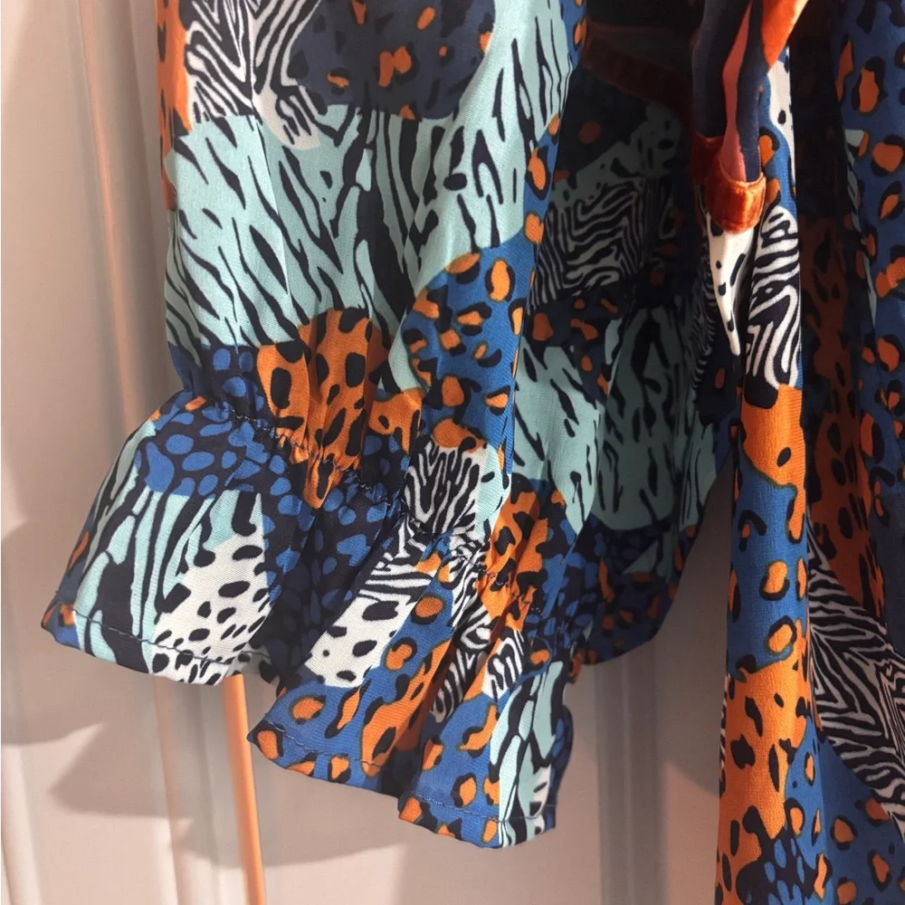 UMGEE printed Blouse - Picture 3 of 5